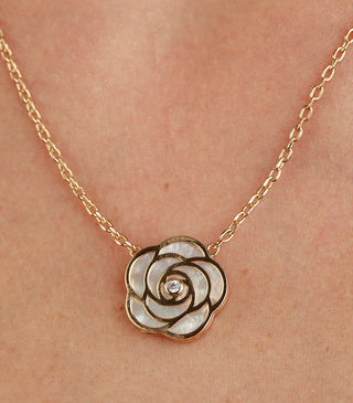 flower design necklace
